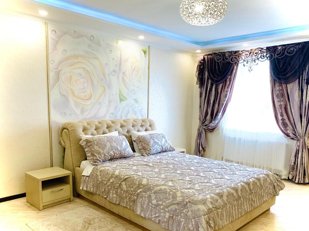 Hotel-Restaurant Complex Relax Zhytomyr Exterior photo